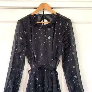 Fame and Partners Dresses Fame And Partners Dress Kye Star Print Long Sleeve Ruffle Open Back Party Size 8 Poshmark